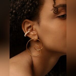 Misho Mismatched 22kt plated hoops
